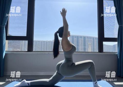 120斤的小王同学 微密圈 - 白衬衫的简单和复杂,120斤的小王同学的高清印象让人琢磨不透。