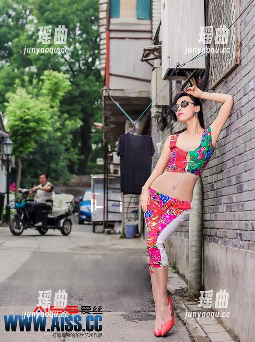 AISS爱丝(钻石版) - 陈雅漫这一套御姐写真，趁新鲜赶紧下载，别让它飞了。