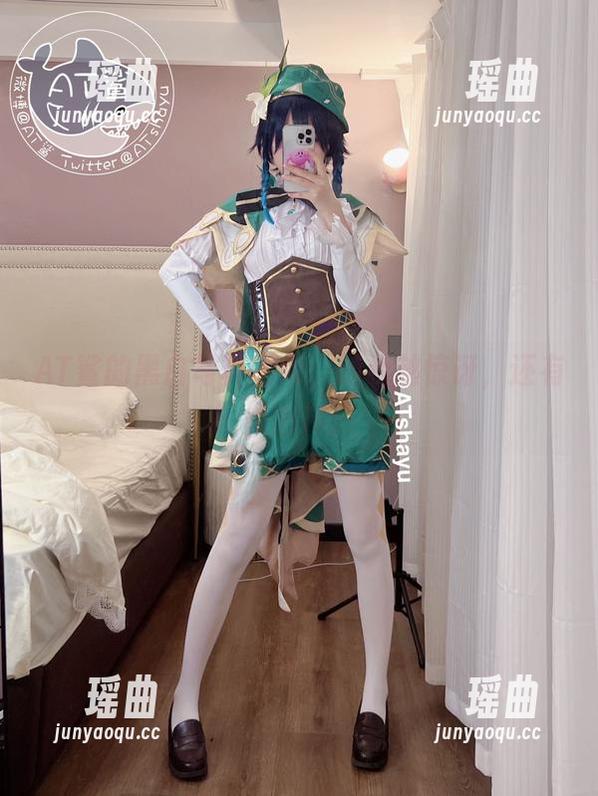 AT鲨 AT鲨的黑白写真图集,越看越惊讶,还有点出神。