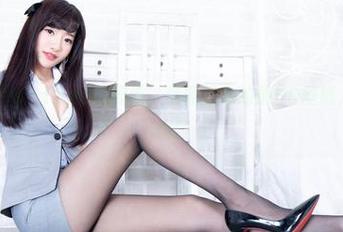 Beautyleg – Faye的豹纹，你能想象的最HD壁纸，不愧是焦点！