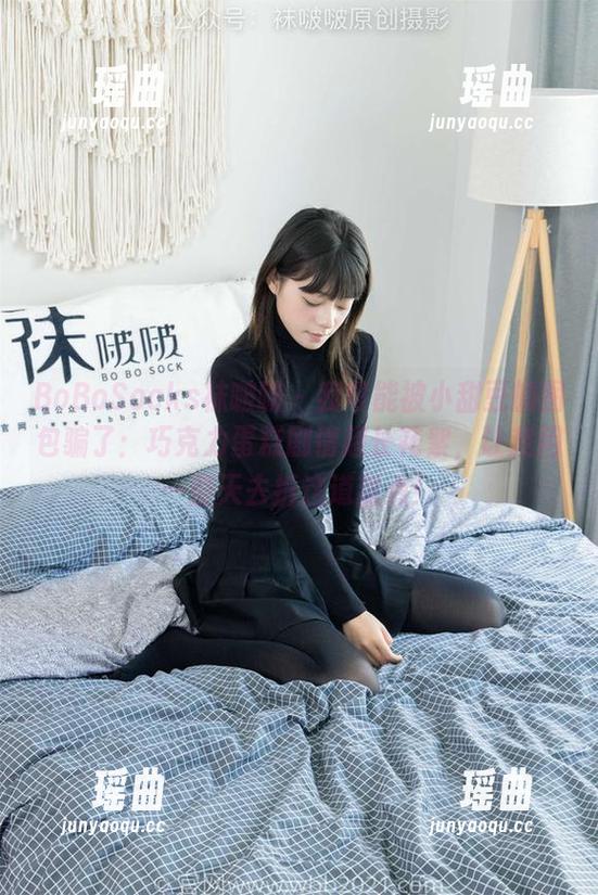 BoBoSocks袜啵啵-小甜豆 BoBoSocks袜啵啵 - 我可能被小甜豆的图包骗了:巧克力蛋糕剧情超长花絮,让我用一整天去拆这道甜点!