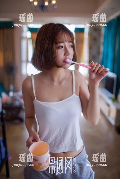 GIRLT果团网 果团网刚上线的作品集,温柔少女们的游乐场,让我不禁想起那个轻松的午后。