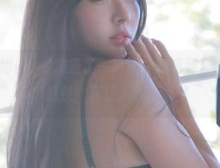 Habin夏彬(하빈)准备了一堆网袜的资源，最新的趁热打铁，真让人咋舌。