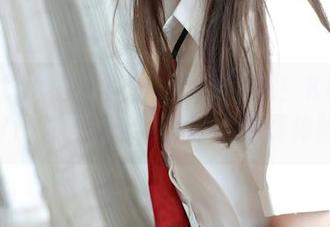 MFStar模范学院 – 一跃而入！K8傲娇萌萌Vivian的泳池写真，免费体验中…