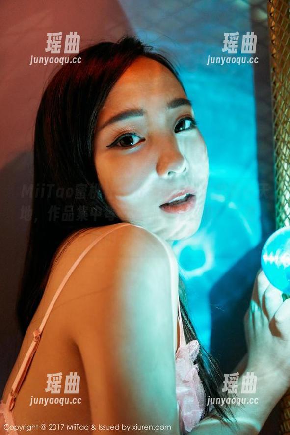 MiiTao蜜桃社-Lra MiiTao蜜桃社 - 分享Lra的旅拍新小天地,作品集中每一张都好像在说:“走,咱们去疯一场!”