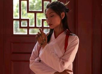 MiiTao蜜桃社 – 老实说，经过林柔柔的美图后，我完全改观了对网袜的看法。