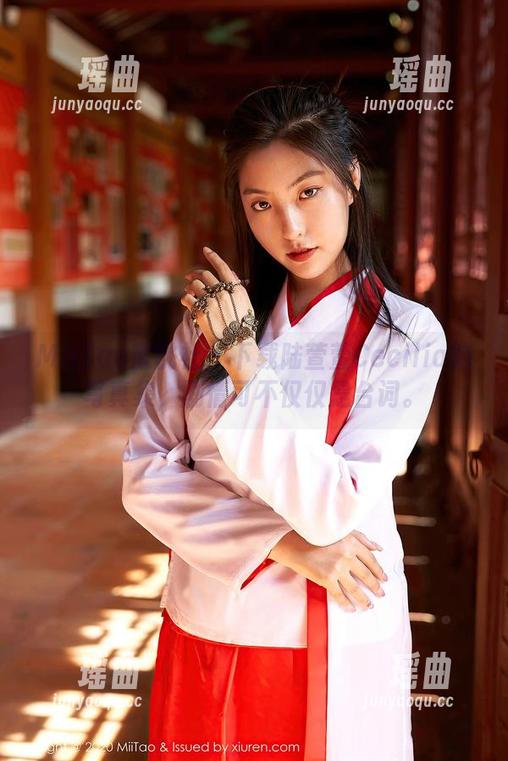 MiiTao蜜桃社-陆萱萱Cecilia MiiTao蜜桃社 - 下载陆萱萱Cecilia的写真集,剧情可不仅仅是台词。