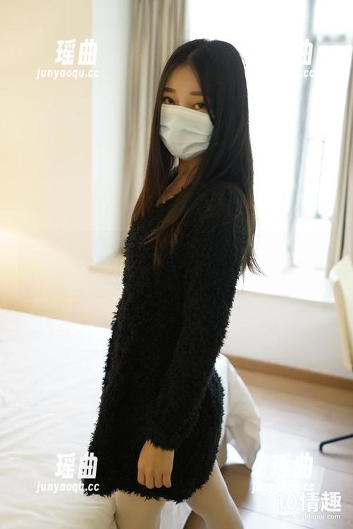 ROSI口罩 无圣光,粘乎乎的捆绑胶带,ROSI在图里悄悄引导你思考。