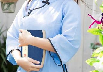 UGirls尤果网 – 除了定制，徐梓伊的女神魅力在这组图片中完美绽放