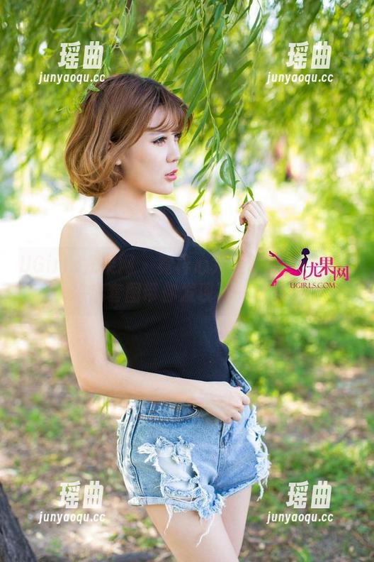 UGirls尤果网-霓梓心 UGirls尤果网 - 霓梓心完美驾驭牛仔裤——精选套图带你发现不一样的她!