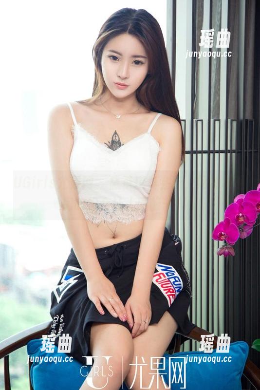 UGirls尤果网 - 黛蓓琪真会玩，网袜和私房的组合让人眼前一亮！