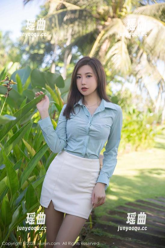 Xiuren秀人网-大白兔吖 Xiuren秀人网 - 咱不说大白兔吖的JK写真有多好,这美图可就是个潜近者