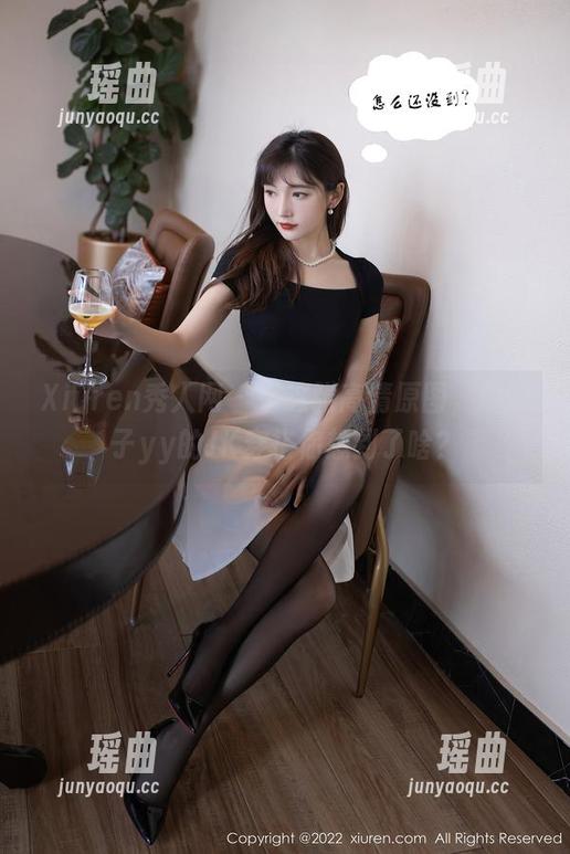 Xiuren秀人网-娜娜子yy Xiuren秀人网 - 看这张高清原图,娜娜子yy的JK穿搭你想到了啥?