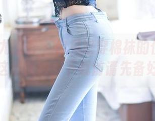 YouMi尤蜜荟 – 你见过穿棉袜的优雅吗？尤妮丝这组美图，下载前请先备好纸巾！