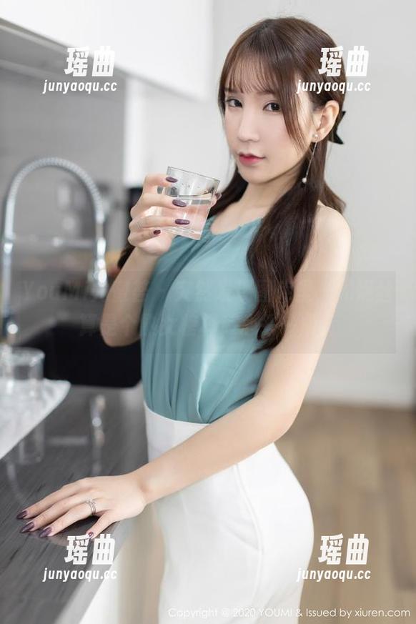 YouMi尤蜜荟-尤妮丝 YouMi尤蜜荟 - 突然发现图库里,尤妮丝算是个熟女榜样,心头一震。