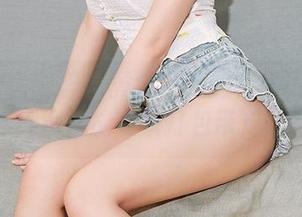 YouMi尤蜜荟 – 黄金宝儿的在线图集——这媚意，能在家打包带走吗？