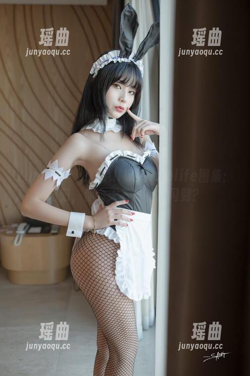 Yuna(윤아)的SAINTPhotolife图集：阳阳，你今天有没有被闪到？