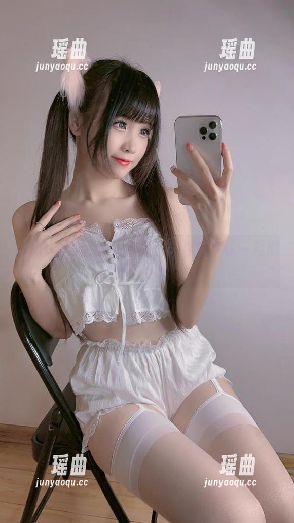 miko酱ww miko酱ww的泳池探险—合集带你一起泡在水里哈!