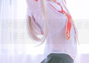 rinka冲田凛花的泳装私房：在晴天里，谁在等着那一抹清凉？
