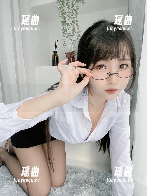 不呆猫 不呆猫的白月光写真:哇,这光线,是不是让我想起了那晚的柠檬派?