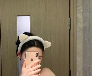 微密圈 – 最新不爱笑的赛琳：完美身材，真让人羡慕，再也不想吃披萨了。