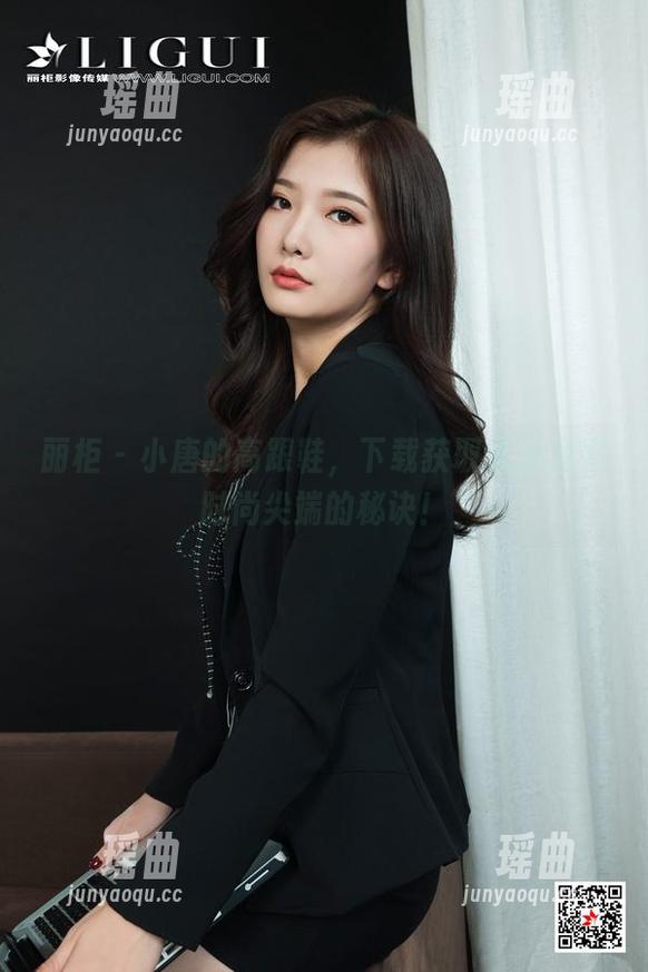 丽柜-小唐 丽柜 - 小唐的高跟鞋,下载获取永远走在时尚尖端的秘诀!