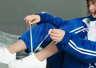 丽柜 – 美美打开丽柜，私房图集闪亮登场，好像把我丢进了衣橱的惊悚片！