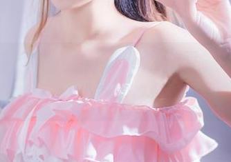 在线比基尼，九曲Jean这次又能勾起我多少春心？