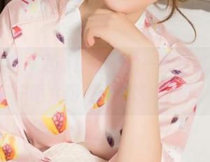 克拉女神 – 更新！静宜的一天在家，靠窗户晒太阳是一种艺术吗？