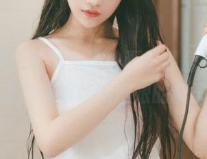 怕不是我只喜欢兔玩映画的私房合集，尤其是白丝帧帧眼镜娘的样子。