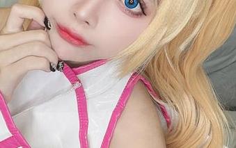 这组冲田凛花rinka的裸足和cos别有意思，哈哈，画面里的契机真说不清。