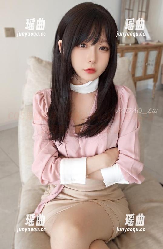 发条少女yoki COS界的新星,发条少女yoki在连衣裙里的写真,照片值得长留