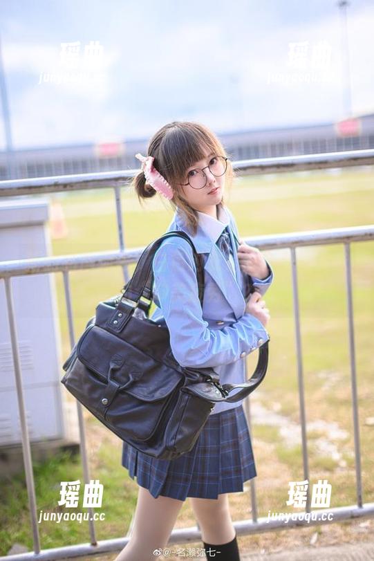 名濑弥七 新的名濑弥七,白色内衣是否会引发大家的“审美疲劳”?
