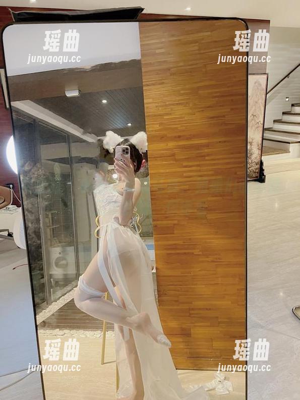 小玉吃果冻 微密圈 - 小玉吃果冻写真:姐姐们的美丽无法复刻,你得看