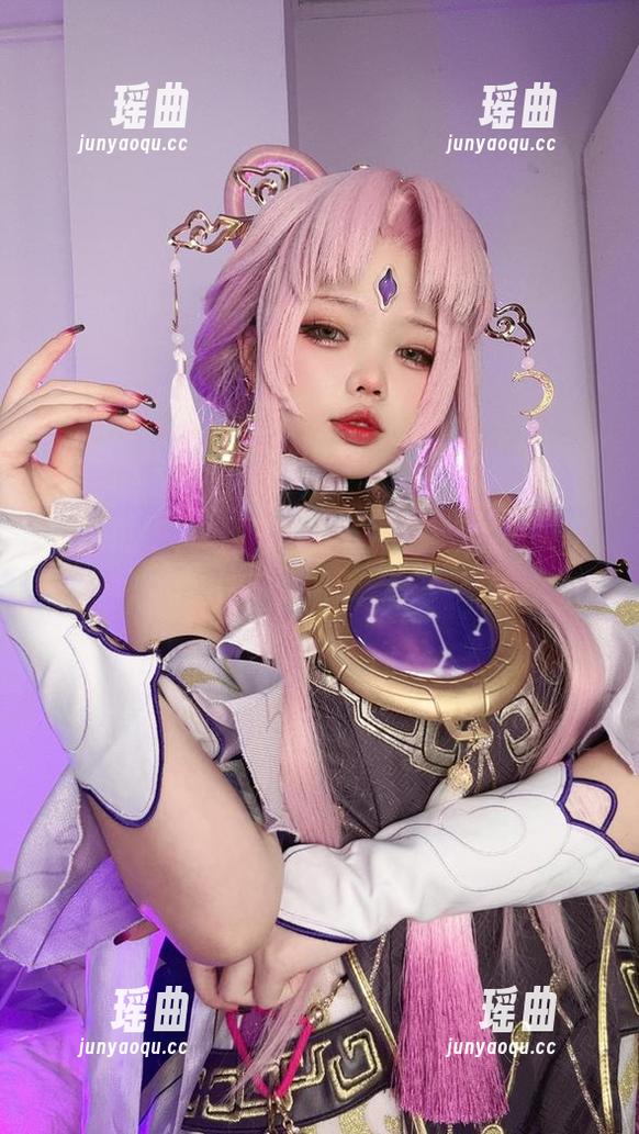 小瑶幺幺 谁能抗拒小瑶幺幺的体操服美图?赶紧下载,哈哈。