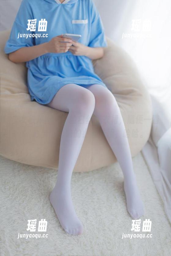少女秩序 少女秩序图库里的白丝连衣裙,随便一瞥,心里没由来的小鹿乱撞,哈哈。