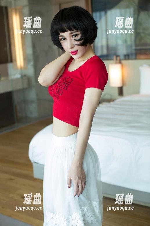 尤果网-李思宁 尤果网 - 我们的女王李思宁在最新图包中上演皮衣风暴,靠,风中变得来电了吧!
