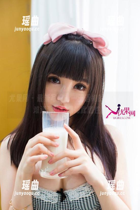 尤果网-王语纯 尤果网 - 最新写真——王语纯的裤里丝,难道潮流就是如此随性?