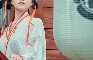 “年年Nnian女神”原图，毫不遮掩的美好与动人