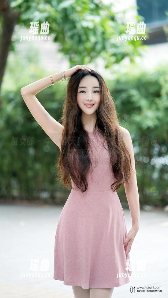 推女郎-何何夕 推女郎 - 牛气冲天!何何夕全套奶牛图包,养眼又养心