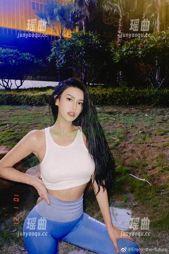 李嘉欣97 微密圈 - 姐姐来了!李嘉欣97最新合集,保证让你乐得不行哦