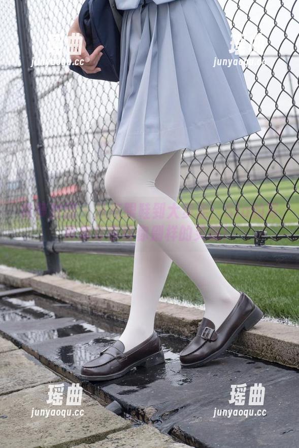 森萝财团-Sia 森萝财团 - 从高跟鞋到大步走:Sia的写真集分享给你别样的灵感!