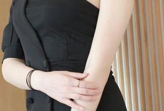模范学院 – 任莹樱Jenny的高清户外写真：我想抄作业，可是谁能教我这气质！