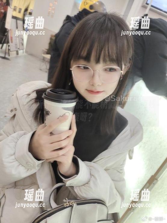 樱群 樱群的新作:这纱能不能稍微给我一点线索呀?