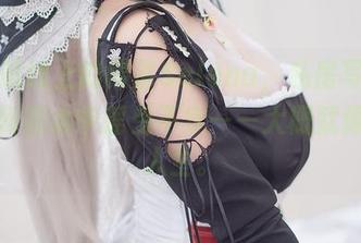 碧蓝航线上的樱落Selena，私房写真教你如何在水中摇曳不定——大概就像我的人生。