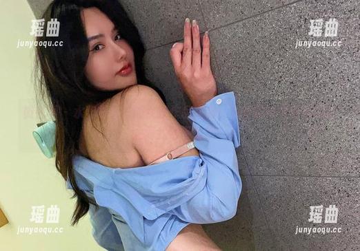 微密圈 - 水蜜桃米米的女孩作品来啦！下载需在快乐和尴尬之间找到平衡哦！