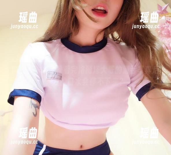 洛丽塔大哥 喝一杯…或许是看完洛丽塔大哥的酒吞写真后,我的口水会停不下来?