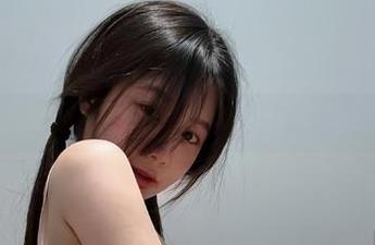 微密圈 – 火龙果羊在在线写真中与奶牛的一种微妙对话
