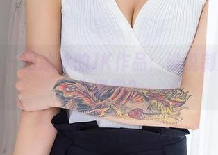 爱尤物 – 田冰冰的JK作品：谁说制服只适合课堂？