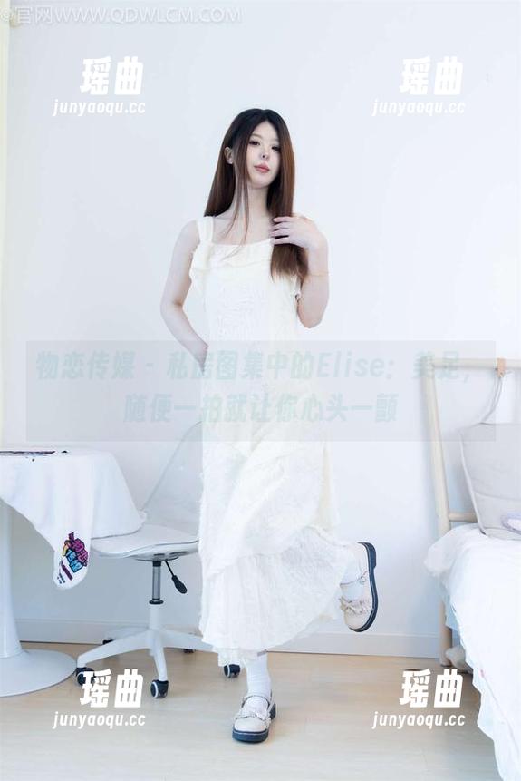 物恋传媒-elise 物恋传媒 - 私房图集中的Elise:美足,随便一拍就让你心头一颤